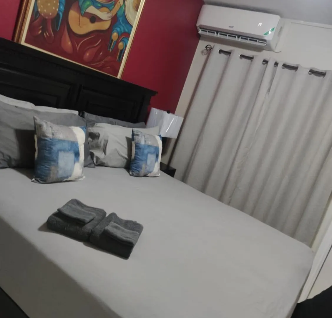 Daire Chateau Central At Sunbury Apts Kingston Jamaika
