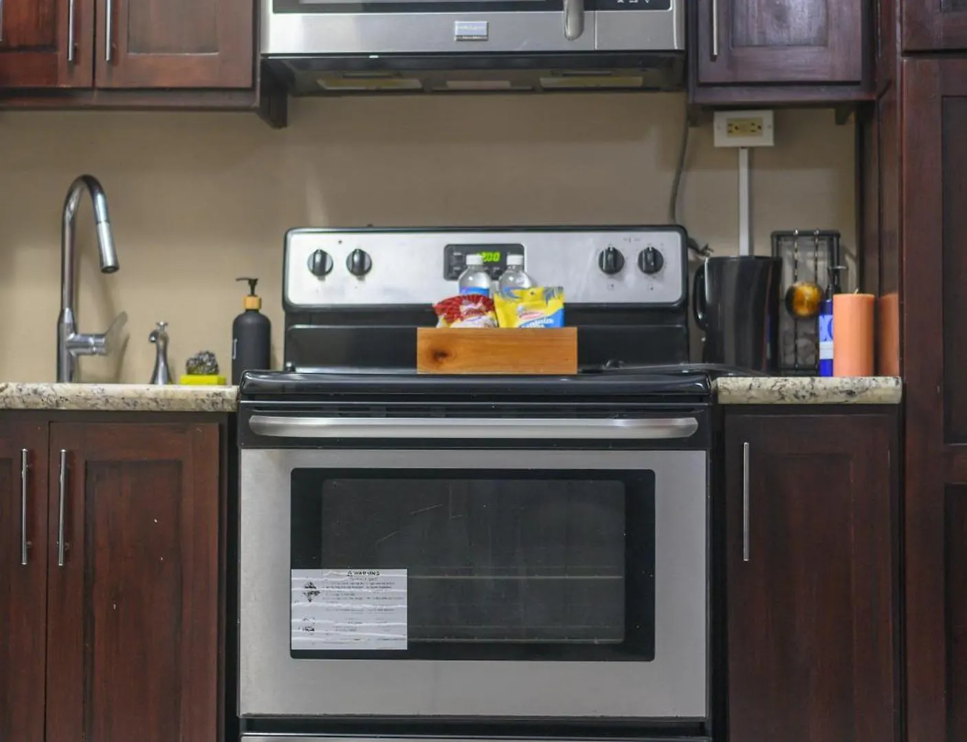 Chateau Central At Sunbury Apts Kingston Daire